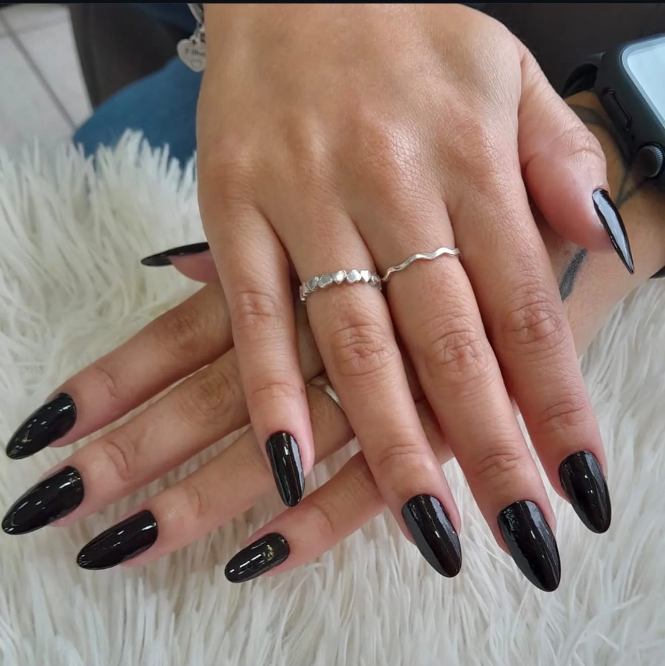 Resultado de manicure e unhas realizado pela equipe do Romana Hair Studio, resultado real da equipe Romana Hair Studio